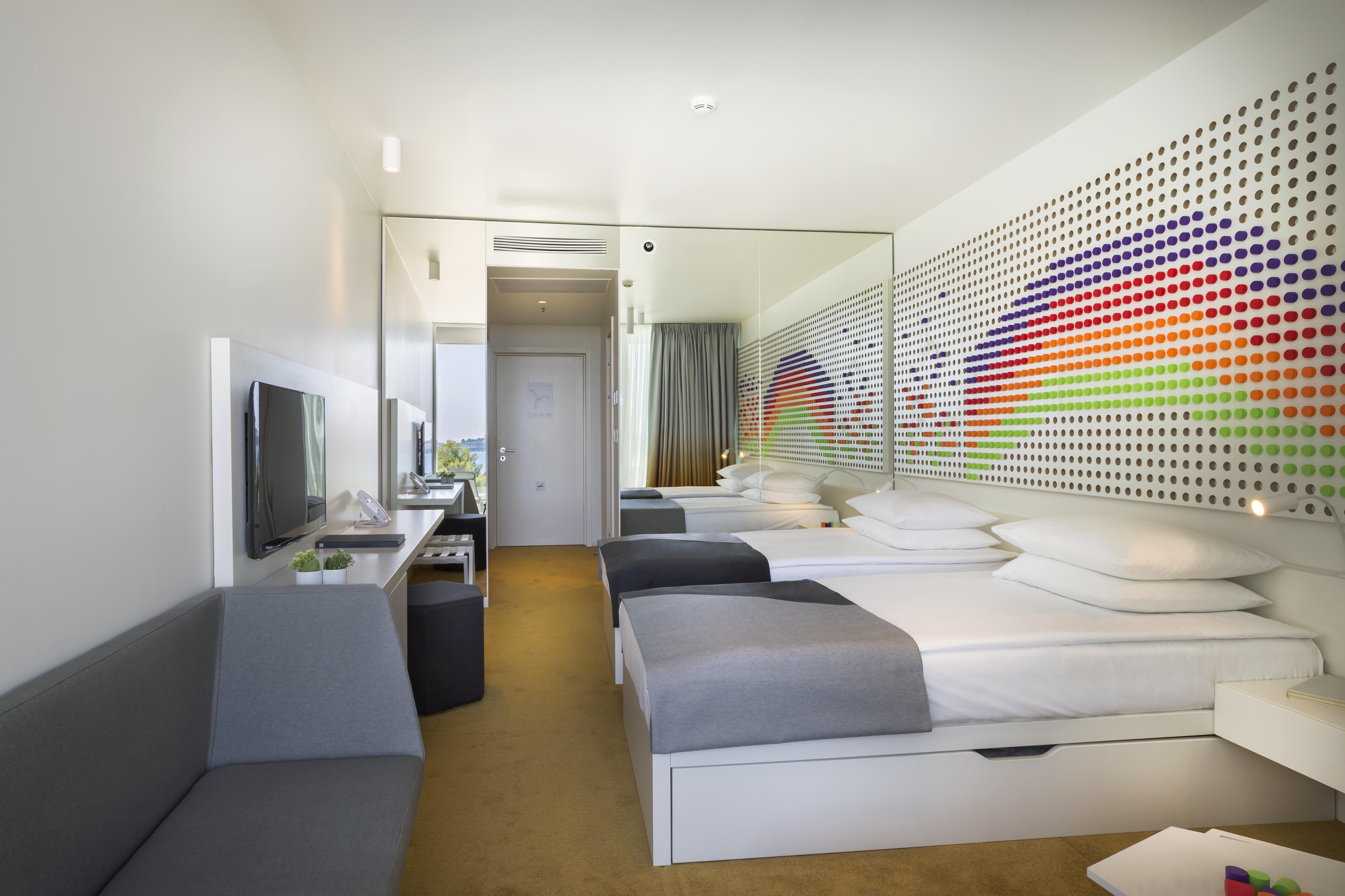 Maistra Select Family Amarin Hotel 4*